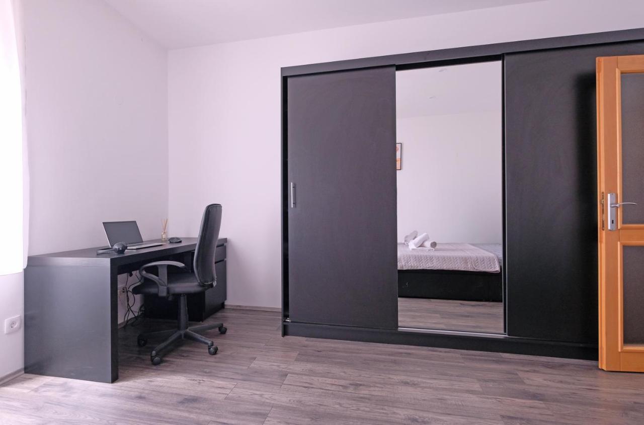 Apartment Klea - Cosy, Near City Center Pula Exteriér fotografie